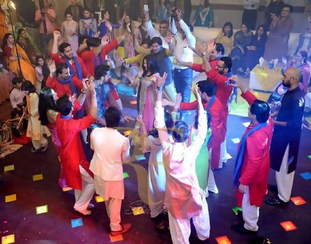 ? Money Gun – Make It Rain in Style!