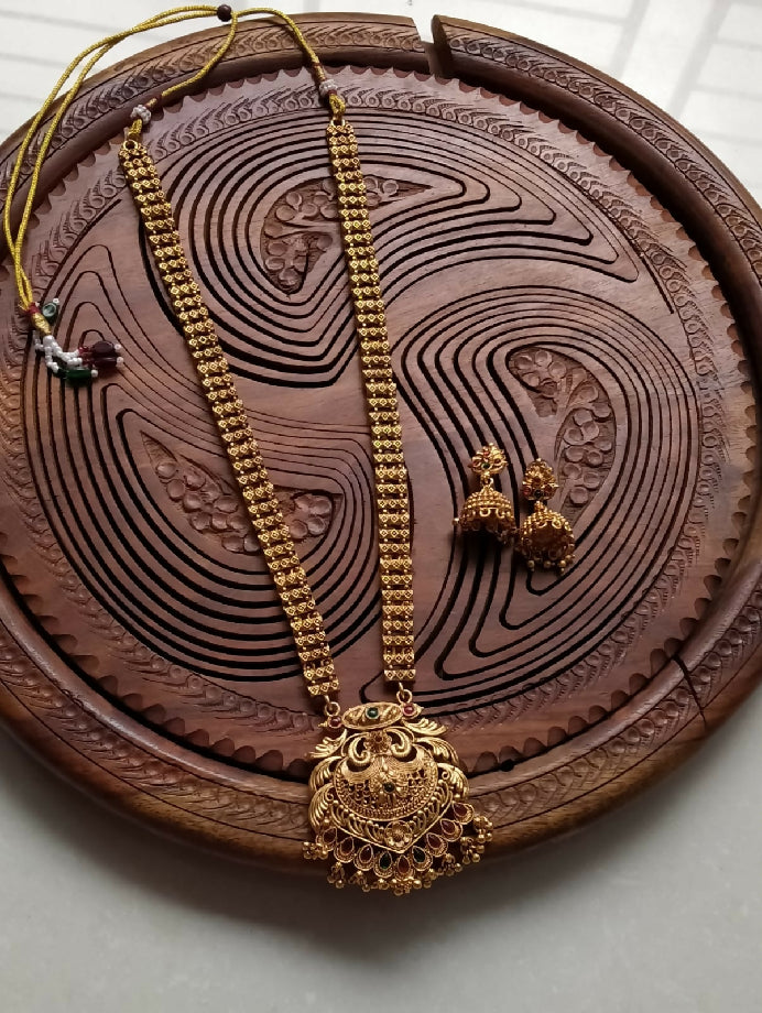 Traditional Gold-Toned Necklace Set with Jhumkas