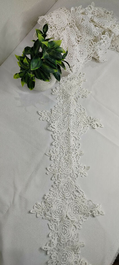 White Milky Dyeable Rose Lace / Motifs