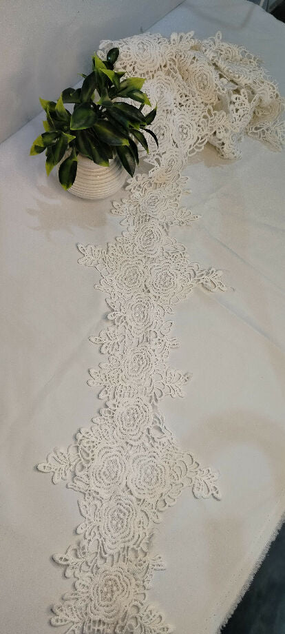 White Milky Dyeable Rose Lace / Motifs