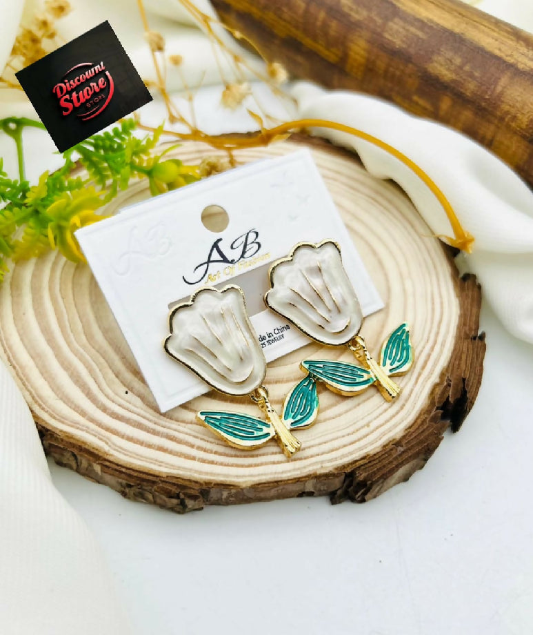 GOLD PLATED FLOWER STUD