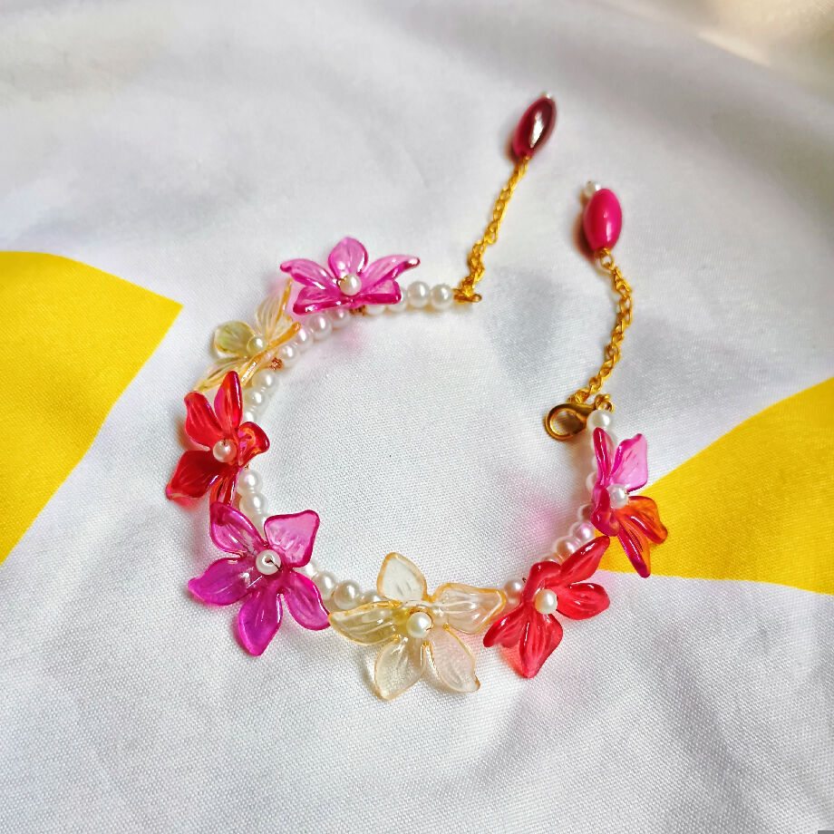 Handmade pearl & flowers breslate