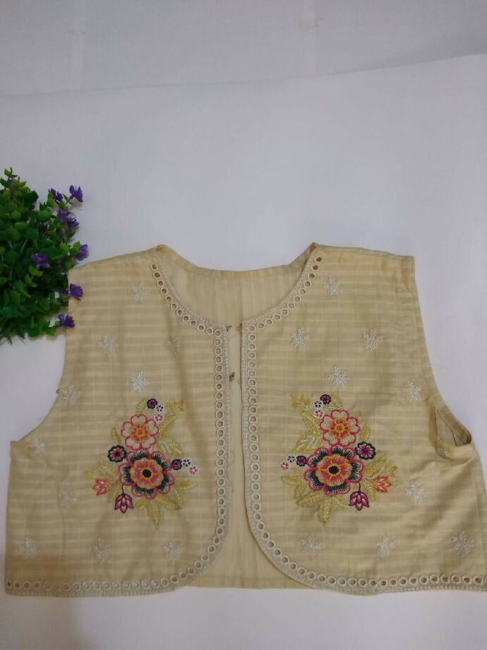 WhatsApp Image 2025-08-21 at 14.41.31 (1)