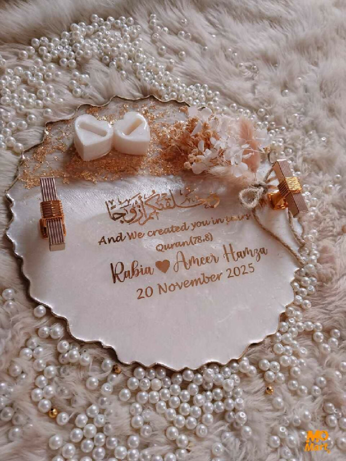 : Engagement Plague with Ring Mold & Flowers ?