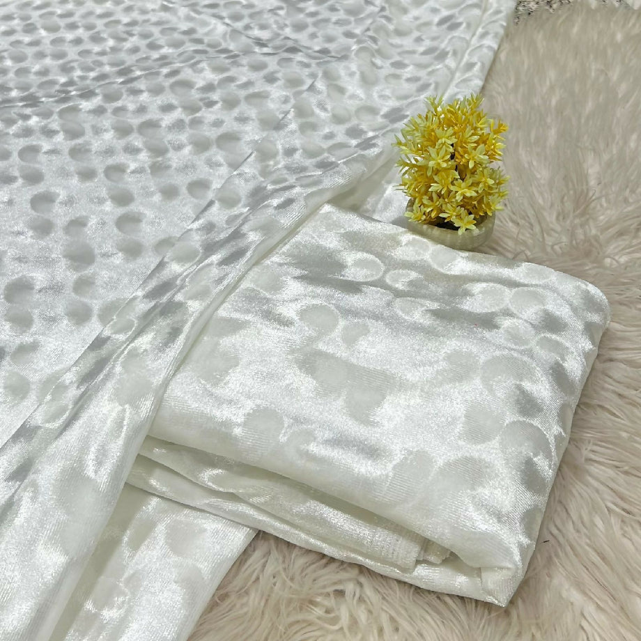 Velvet collection with brosha