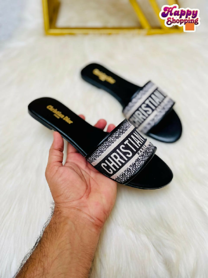 New arrivals combo deal (Christian Dior Slipper + Dior Hand Bag)