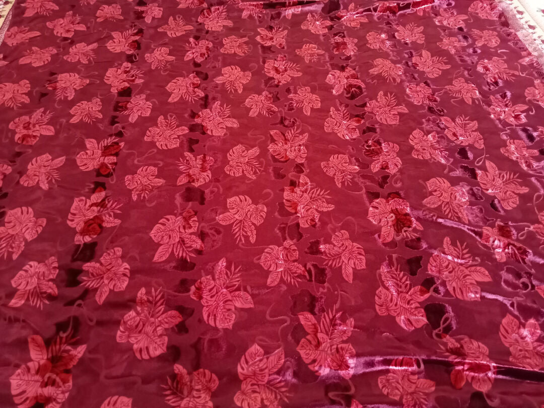 Pelachi velvet chader