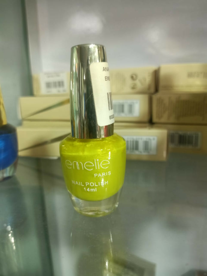 Emelie paris Nail Paint