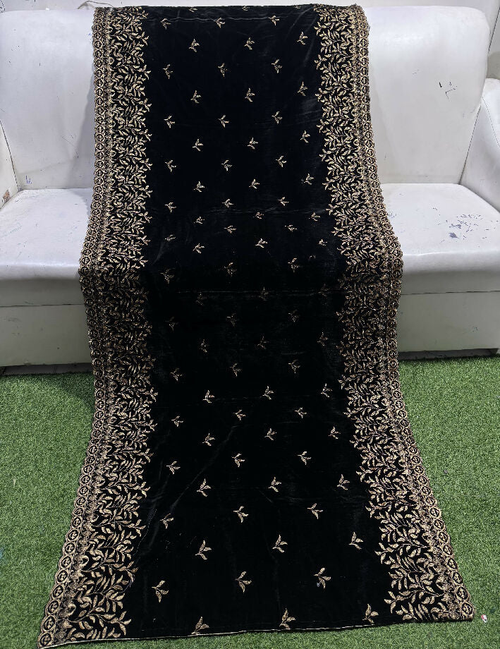 Velvet shawl