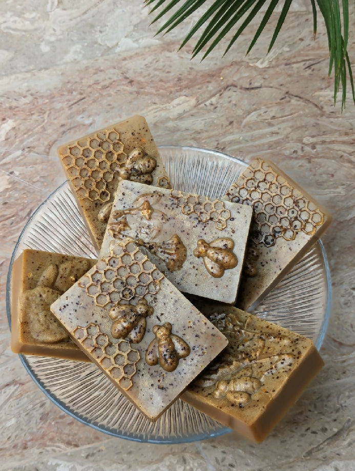 Coffee and honey whitening hand made soap