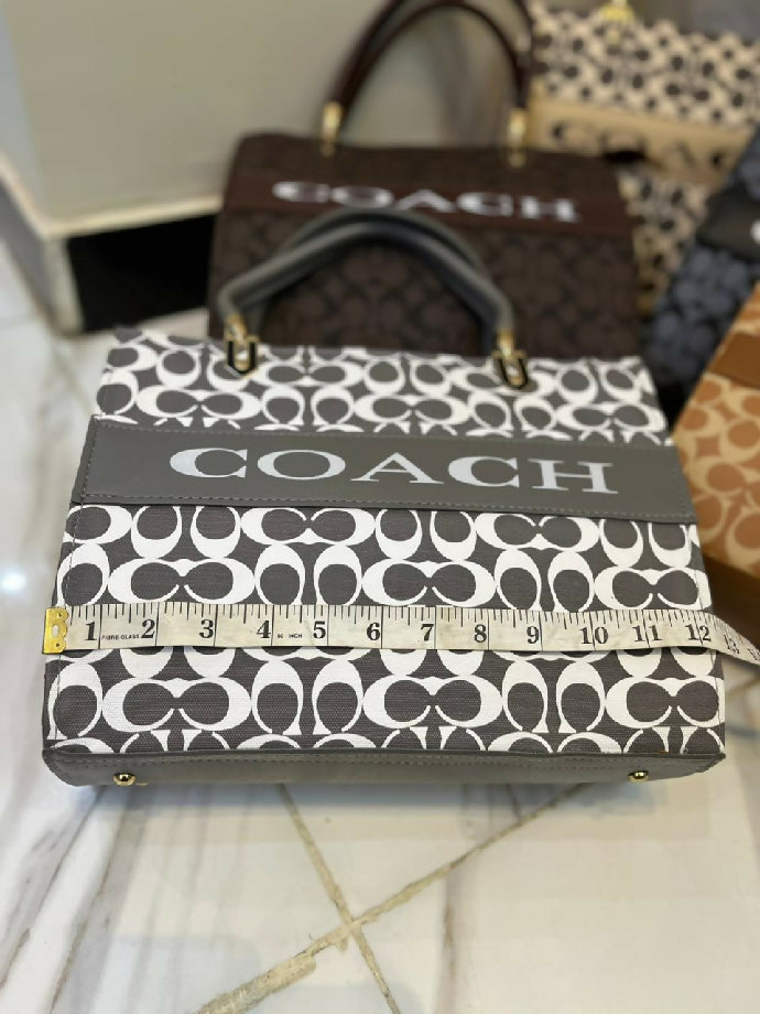 COACH MEDIUM HAND BAGS