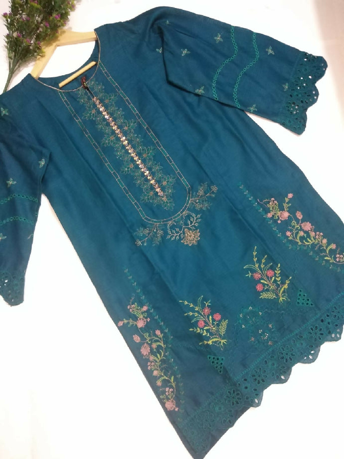 WhatsApp Image 2025-08-24 at 13.31.01