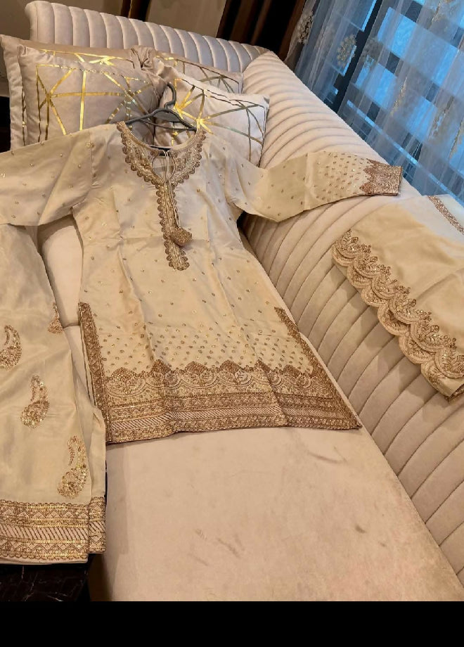 SEQUENCE Kattan embroidery shirt with farshi shalwar and organza duppata