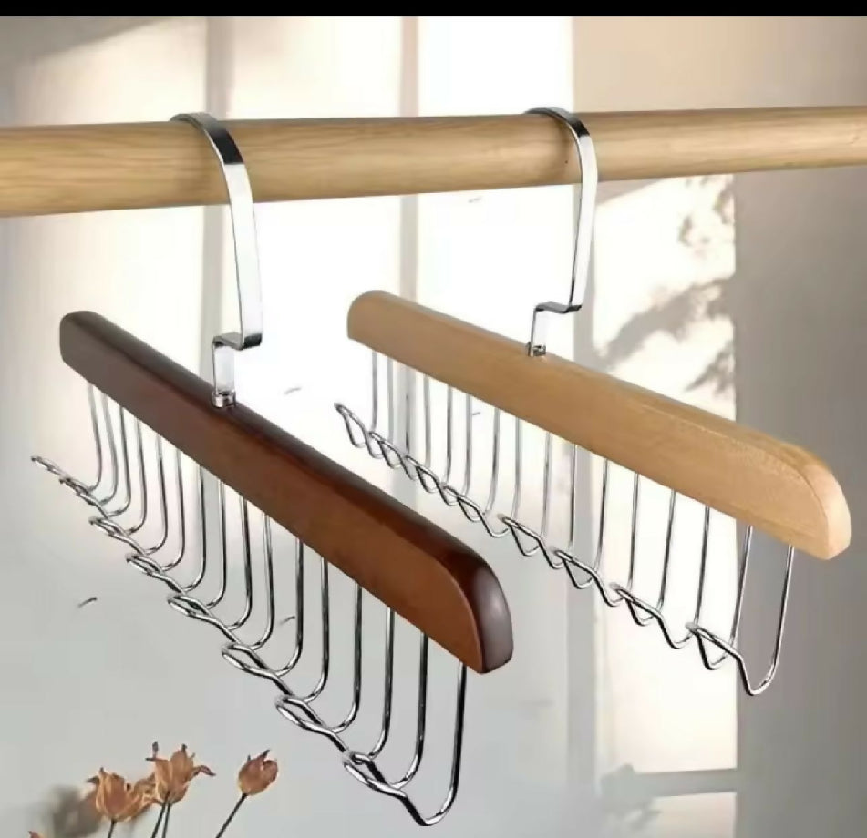 Wooden hanger