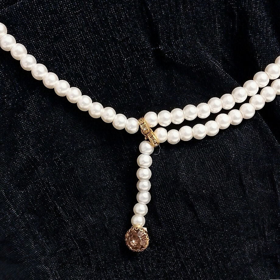 Handmade pearl necklace