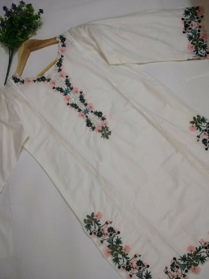 WhatsApp Image 2025-08-24 at 15.49.41