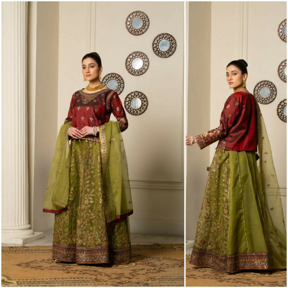 Full heavy Embroidery Bridal Mehndi lehnga With Zari