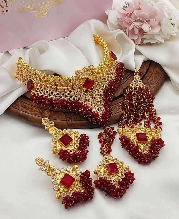 Zarkoon stone bridal set