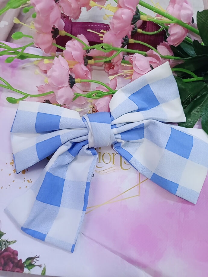 Bow hair clips
