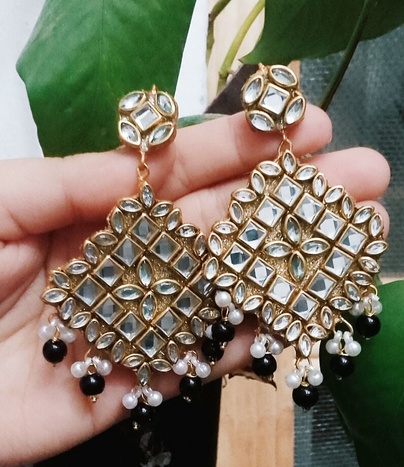 Hand made Kundans earrings