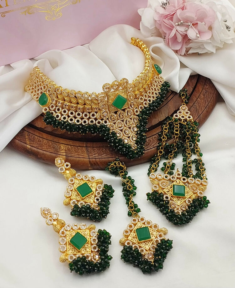 Zarkoon stone bridal set