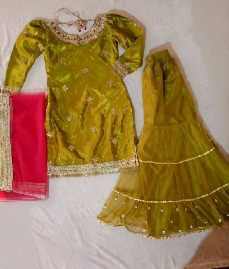 Kathan Silk Shirt with Net Sharara & Pink Net Dupatta – Mirsab Collection