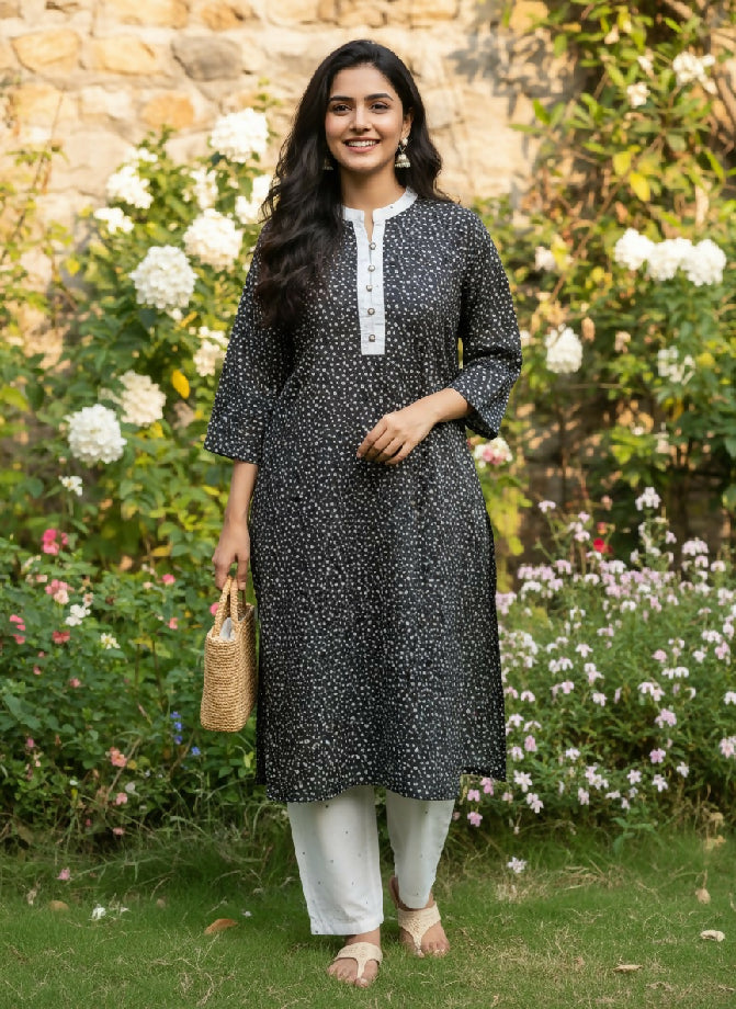 Black Star Print Stitched Large Size Dress – 2 Piece