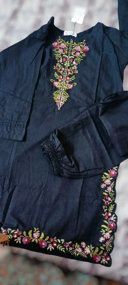 2PC Khaddar Stitched Embroidered Set - Elegant Floral Design