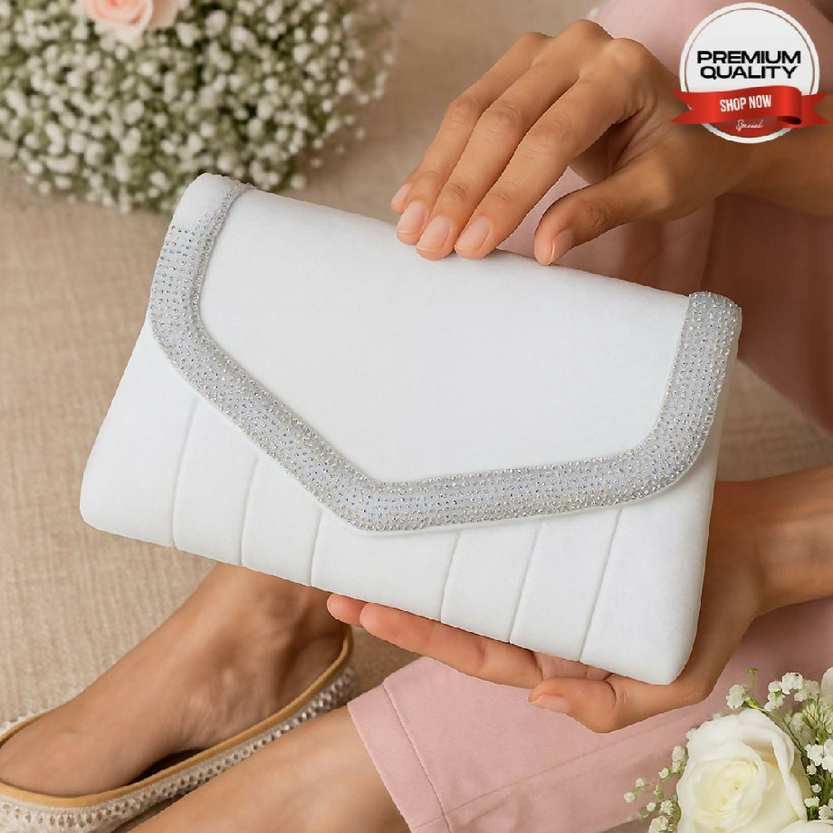 ? FANCY CLUTCH ? SIZE : 6" by 8" ✨ Stylish & Unique ✨*SIDE CROSS BODY* ✨ Supreme High Quality ✨ With Long Chain ✨ 1 Inside Pocket