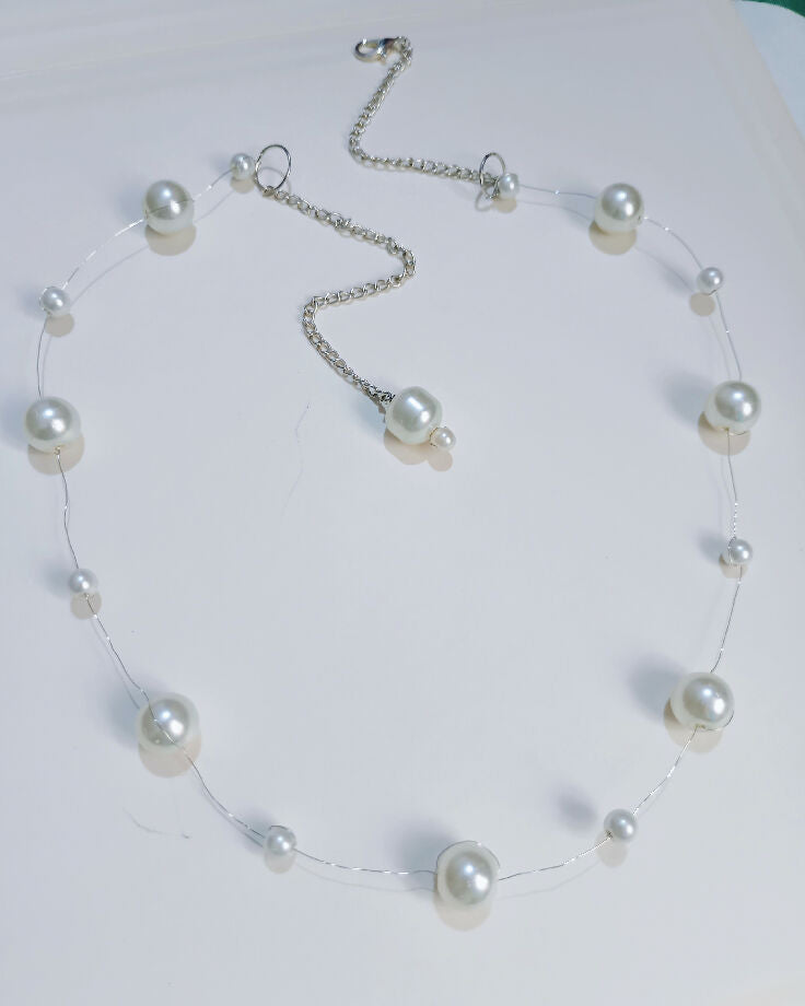 Handmade pearl necklace