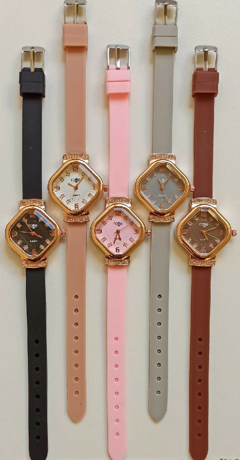 Woman strap watch