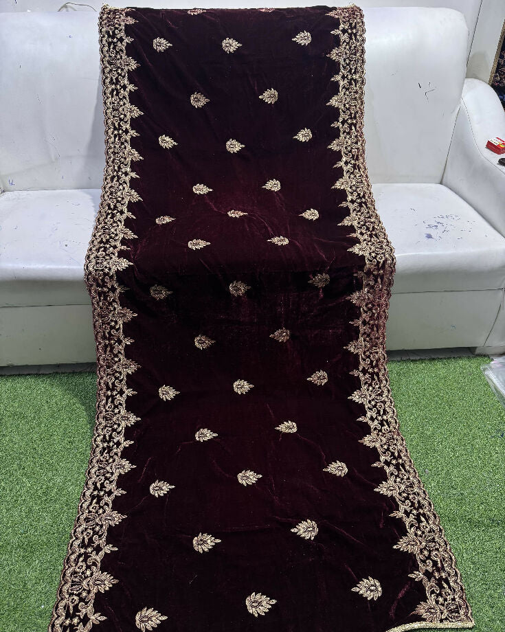 Velvet shawl