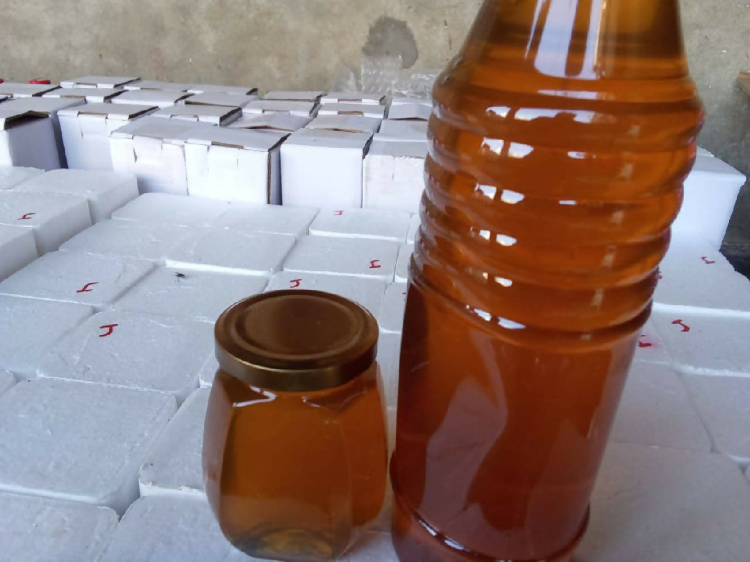 Small honey jangli bee Beeri honey jangli bee