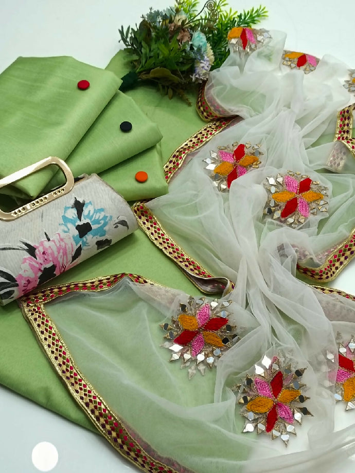 BEAUTIFUL AARI AND MIRROR WORK DUPATTA 4PC