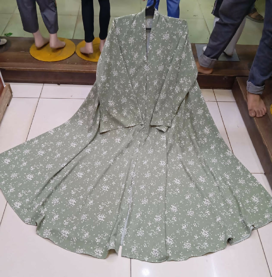 اعلیٰ معیار کا عبایہ