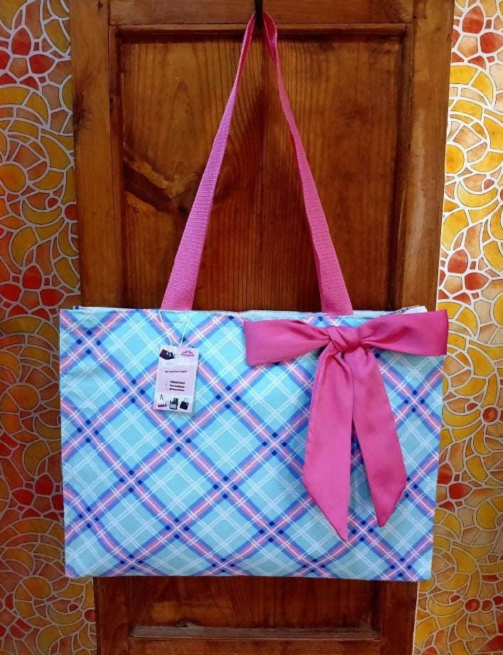 Tote Bag with Pink Bow