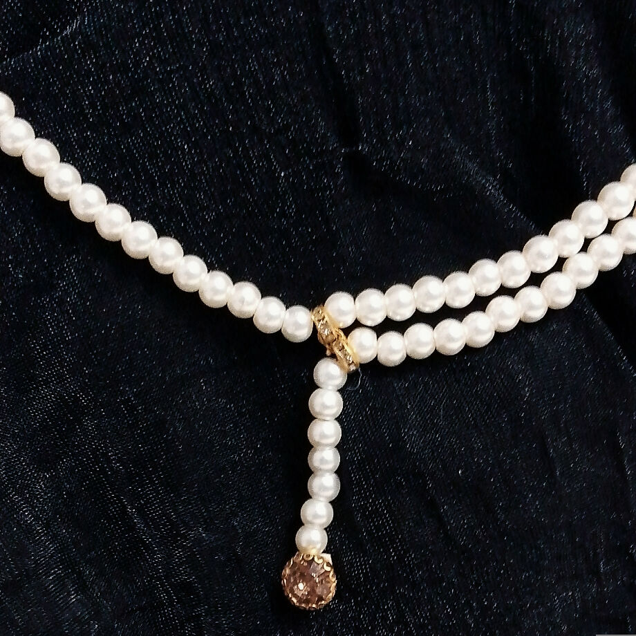 Handmade pearl necklace