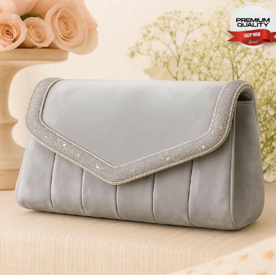 ? FANCY CLUTCH ? SIZE : 6" by 8" ✨ Stylish & Unique ✨*SIDE CROSS BODY* ✨ Supreme High Quality ✨ With Long Chain ✨ 1 Inside Pocket