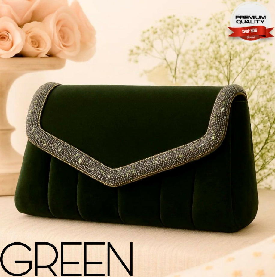 ? FANCY CLUTCH ? SIZE : 6" by 8" ✨ Stylish & Unique ✨*SIDE CROSS BODY* ✨ Supreme High Quality ✨ With Long Chain ✨ 1 Inside Pocket