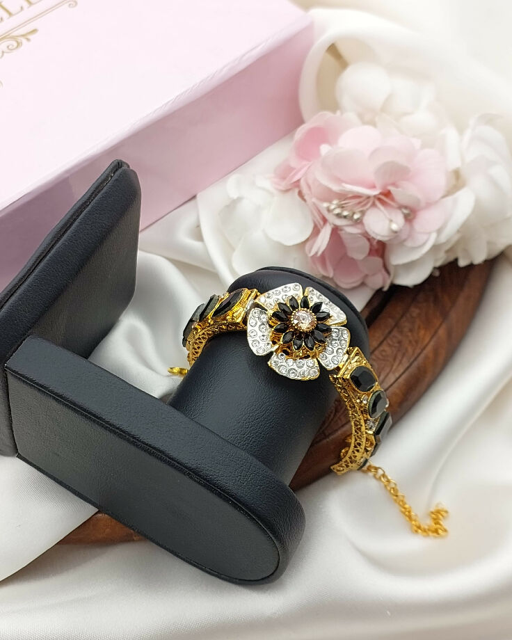 Fancy stone bracelet