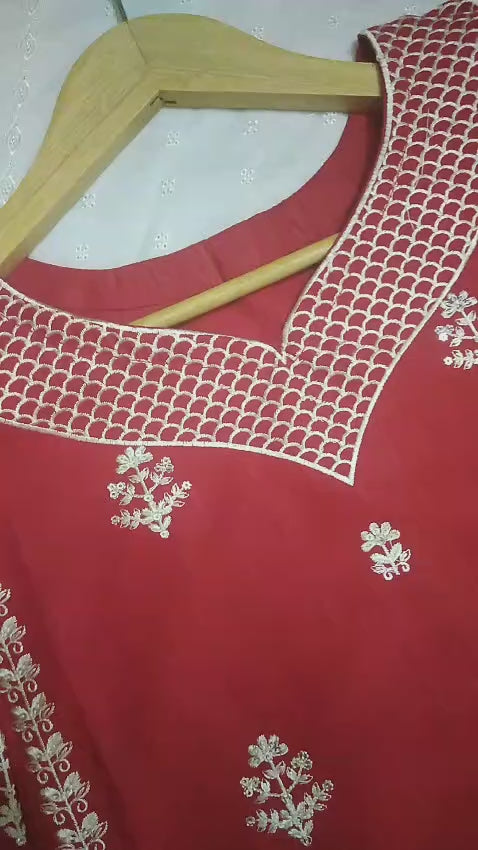 WhatsApp Video 2025-08-31 at 14.18.17