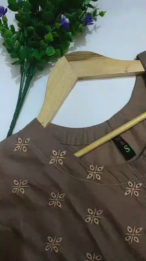 WhatsApp Video 2025-08-22 at 19.46.11