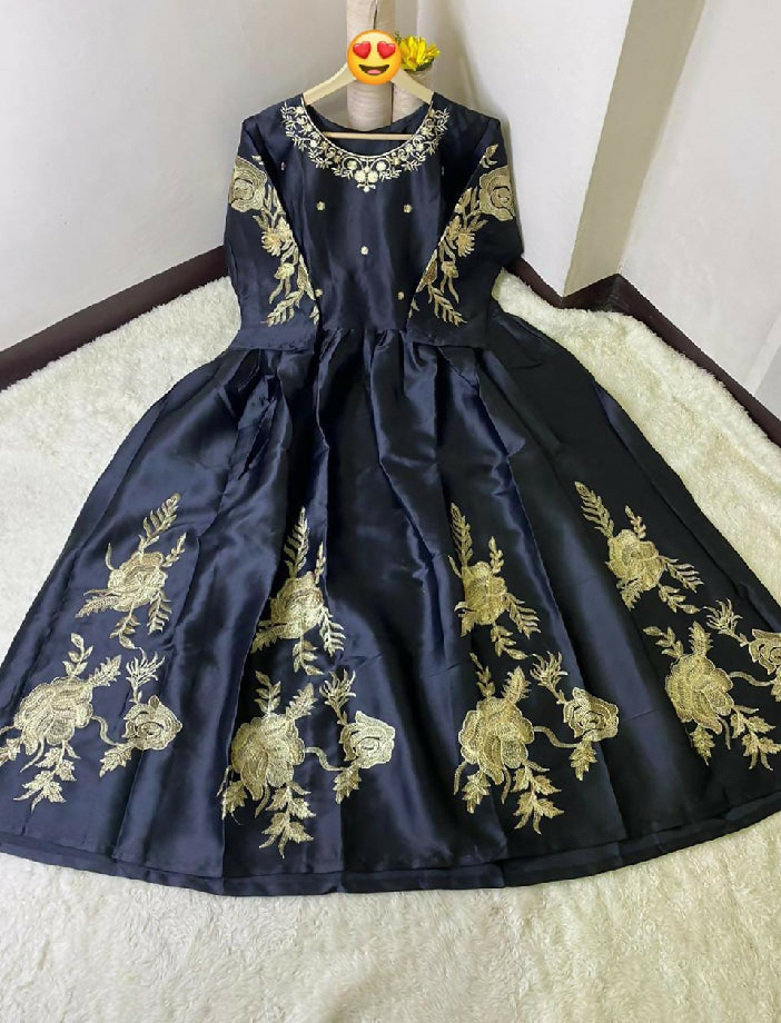 Women's dress