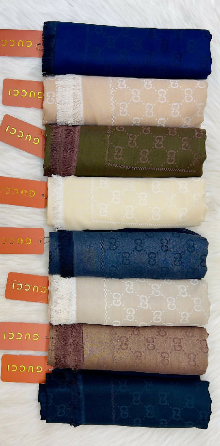 Louis Vuitton stoller /scarf