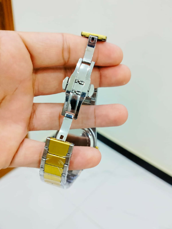 Luxury watch with Stainless steel Chain