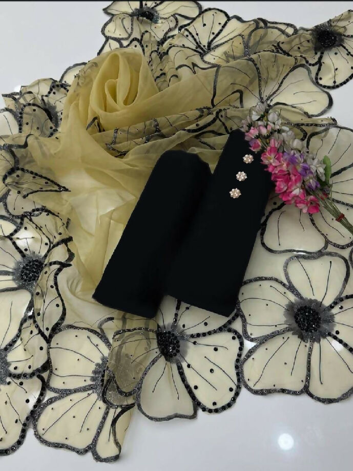 Zay Nest Party Wear 3 Pcs