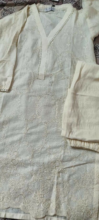 Elegant Slub Khaddar 2-Piece Stitched Set with Embroidered Detailing