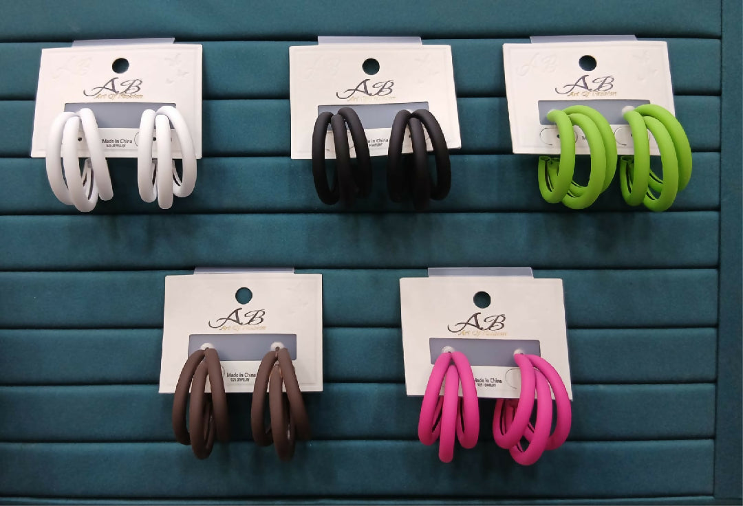 Tripod hoops ear rings